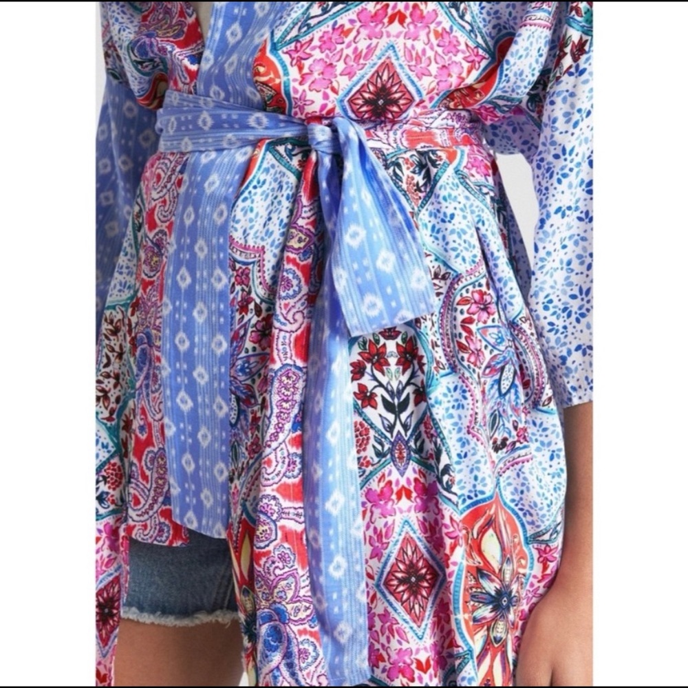 GAP Mixed Print High-Low Kimono Top - Picture 2 of 9